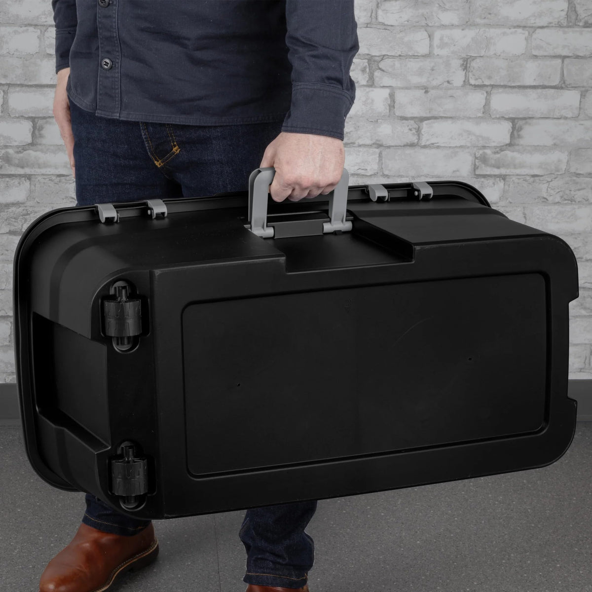 22 Gallon Black Wheeled Plastic Storage Trunk with Latching Lid A2593
