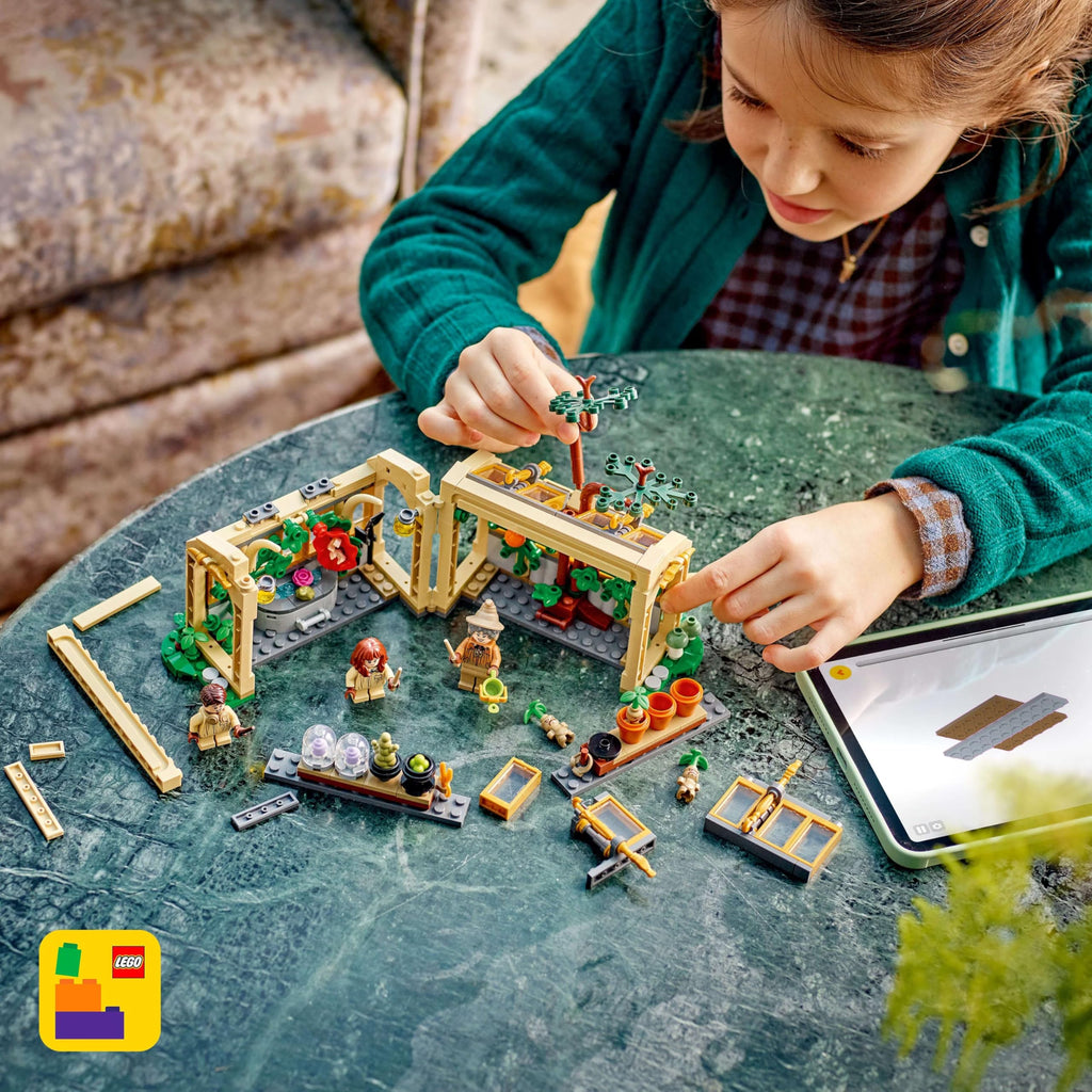Harry Potter Hogwarts Castle Herbology Toy Blocks U1308